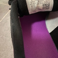 Nike ランニングシューズ ホワイト/ブラック/ブルー/パープル23.0cmの画像