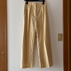 ツータックワイドパンツ S ライトイエロー スラックス レディー...