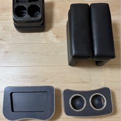 ハイエース　スマホホルダー　アームレスト　ドリンクホルダー　他多数の画像