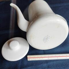 金属製ポットの画像