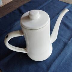 金属製ポットの画像