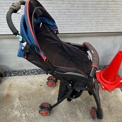 ベビーカー