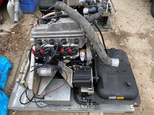 トヨタ 3Yエンジン 2000cc 
LPG仕様