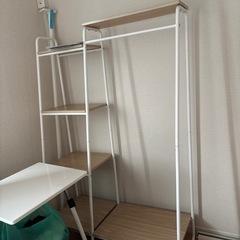 急募‼️ラック付きハンガーラック