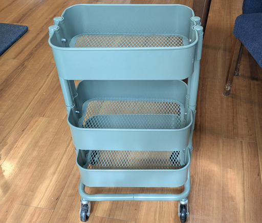IKEAイケアスチール製 ワゴン (またたび) 船堀の家具の中古 IKEAイケアスチール製 ワゴン (またたび) 船堀の家具の中古