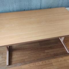 ダイニングテーブル