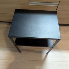 IKEA　サイドテーブル　クナレヴィーク