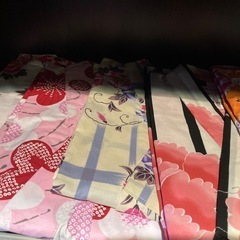 【新品、未使用】花柄カラフル色浴衣、温泉の画像