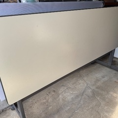 美品 コクヨ 会議用テーブル 長机 スタッキング②の画像