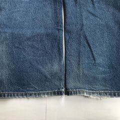 リーバイス５０５　デニムパンツ　ダメージの画像