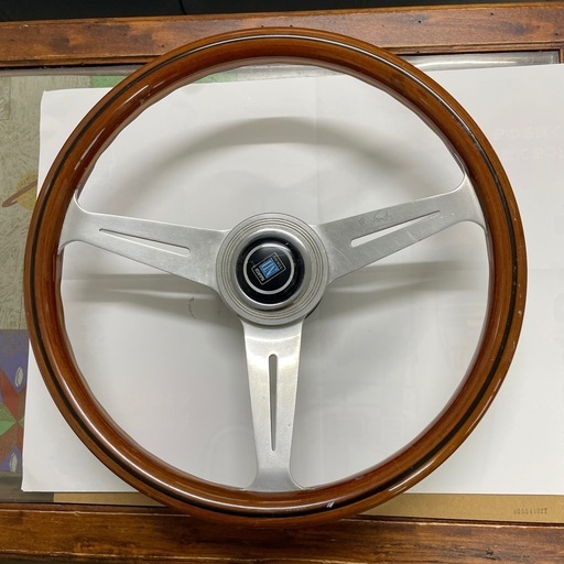 ナルディハンドル