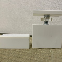 LABRICO 突っ張り棒アジャスターの画像