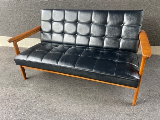 大特価‼️早い者勝ち‼️カリモク家具　2人掛けソファー　おしゃれ　家具