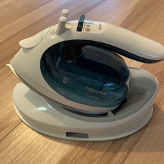 スチームアイロン　アイロン台付きの画像