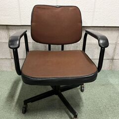 TOYO TAPER オフィスチェア 事務椅子 肘置き付 パソコンチェア 回転 キャスター レトロ 幅57cm×奥行57cm×高さ75cm（座高41cm） の画像