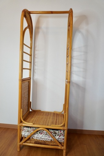 ラタン ハンガーラック 花柄バスケット付き ラタン ハンガーラック アウトレット 花柄バスケット付き