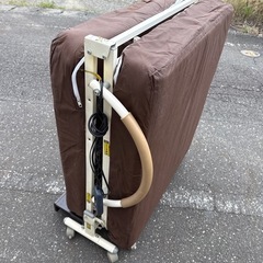 ◼️静岡発◼️電動◼️折りたたみ◼️介護用◼️ベット◼️中古◼️良品◼️引き取り限定◼️の画像