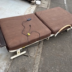 ◼️静岡発◼️電動◼️折りたたみ◼️介護用◼️ベット◼️中古◼️良品◼️引き取り限定◼️の画像