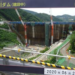 引き戸・片引き戸・ドアでお悩みの方、沢山いますよね？　　網戸の貼替も格安で引き受けます！ - 高松市