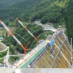 網戸貼替工事もプロの特価で・・・網戸が必要な時期は、高価になる傾向が？ご連絡有難う御座います。 - リフォーム