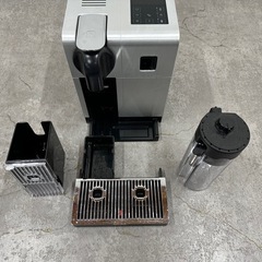 ネスプレッソ・コーヒーメーカー F456 エスプレッソ式 2018年製 コーヒーマシン 家庭用の画像