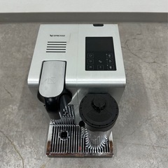 ネスプレッソ・コーヒーメーカー F456 エスプレッソ式 2018年製 コーヒーマシン 家庭用の画像