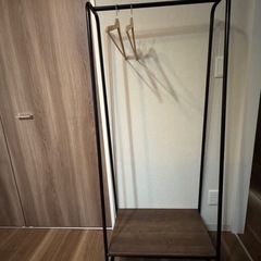 ハンガーラック　の画像