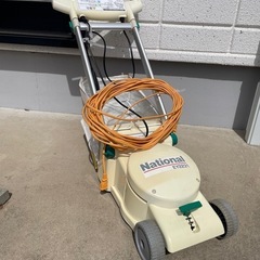 ナショナル　電動芝刈機　ロータリーカッター付　DIY 中古品 ガ...