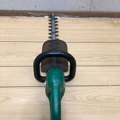 makita マキタ 350㎜ 生垣バリカン (MUH352)  農業機械 草刈機 芝刈機 刈払機 剪定用具 電動芝刈り機 【中古】マキタ 生垣バリカン MUH352の画像