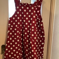 赤水玉エプロンとバンダナ