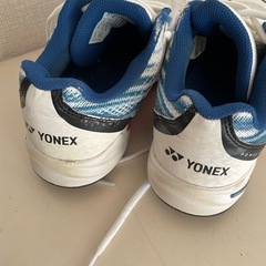 ヨネックス　テニスシューズ　25cmの画像