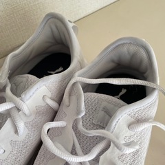puma プーマ　スニーカー　白の画像