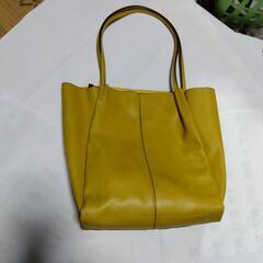 ショルダーバッグ皮です