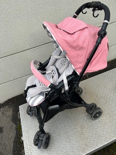 【期間限定値下げ中】コンビベビーカー