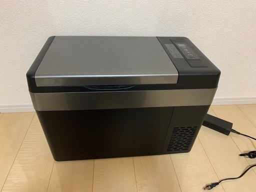 【受渡予定決定】家庭用車載用冷蔵庫　３０L大容量