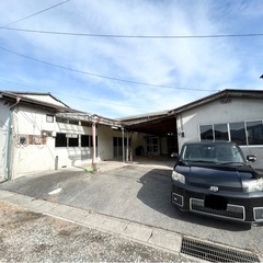 敷金礼金なし！！土地約100坪！屋根付きガレージ有り！沼田市倉庫賃貸！