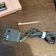 Nintendo DS Lite ピンク充電器の画像