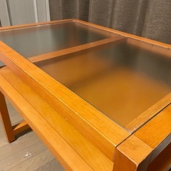 ガラス板テーブルの画像