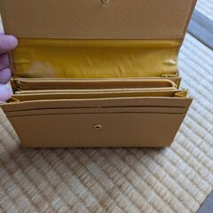 elegance 長財布 約19cm×11cm　レザー製の画像