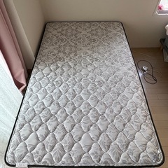 サータ ベッドマットレス セミダブルの画像