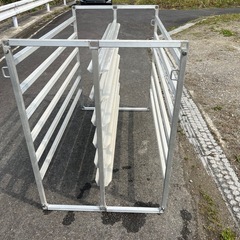 アルミ苗コンテナ収納棚 NC-60K 60枚 苗箱の画像