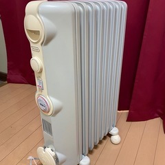 『お取引中』
デロンギ　オイルヒーターの画像