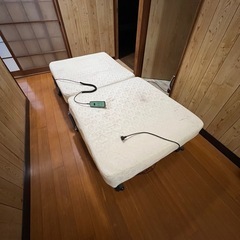 最終値下げ【引取り限定】 シングル電気式 リクライニング可能の画像
