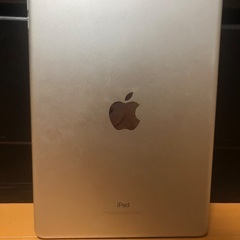 iPad  第5世代　32GB 美品　即日完売　限定商品　大特価　人気商品　Apple 純正　在庫限り　早い者勝ち　売切続出の画像