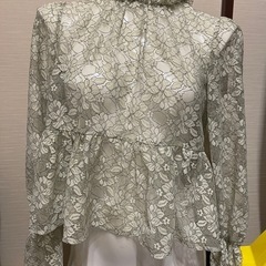 レースブラウス の画像
