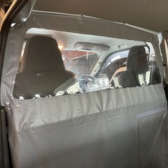 ハイエース　パーテーション
　カーテン　純正ルームセパレーター　仕切り