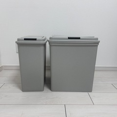 新品ゴミ箱2個セット LIXILの画像