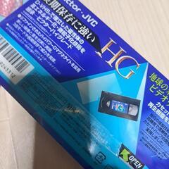 新品。VHSビデオテープ3パックの画像