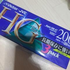 新品。VHSビデオテープ3パックの画像
