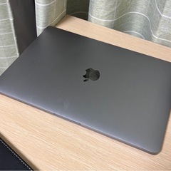 MacBook Pro 2018 i5 8GB 13インチ 値下げ不可